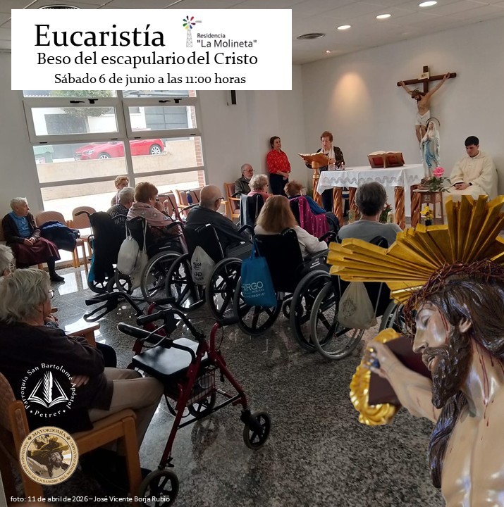 Eucaristía y beso del escapulario